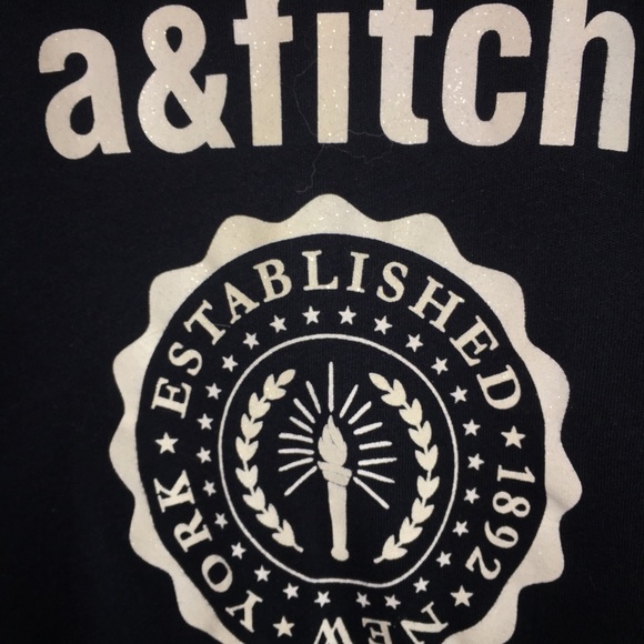 Logo Tank💙🖤 - Picture 3 of 4